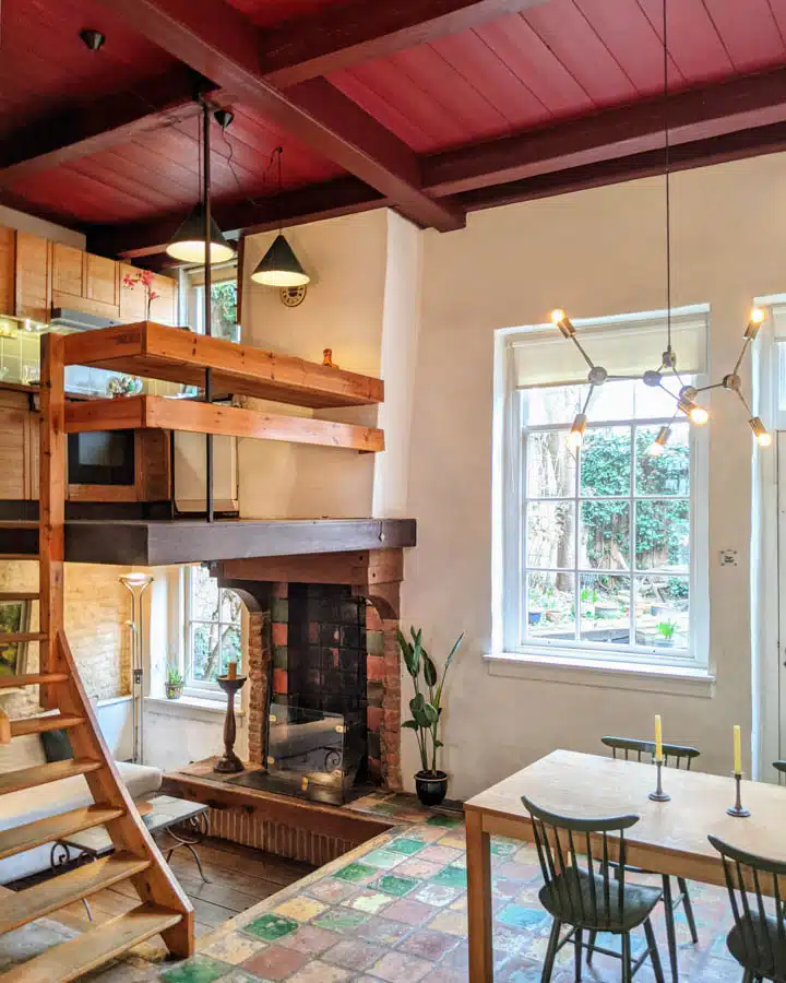 Dining_After-720x900 Una mesa de comedor