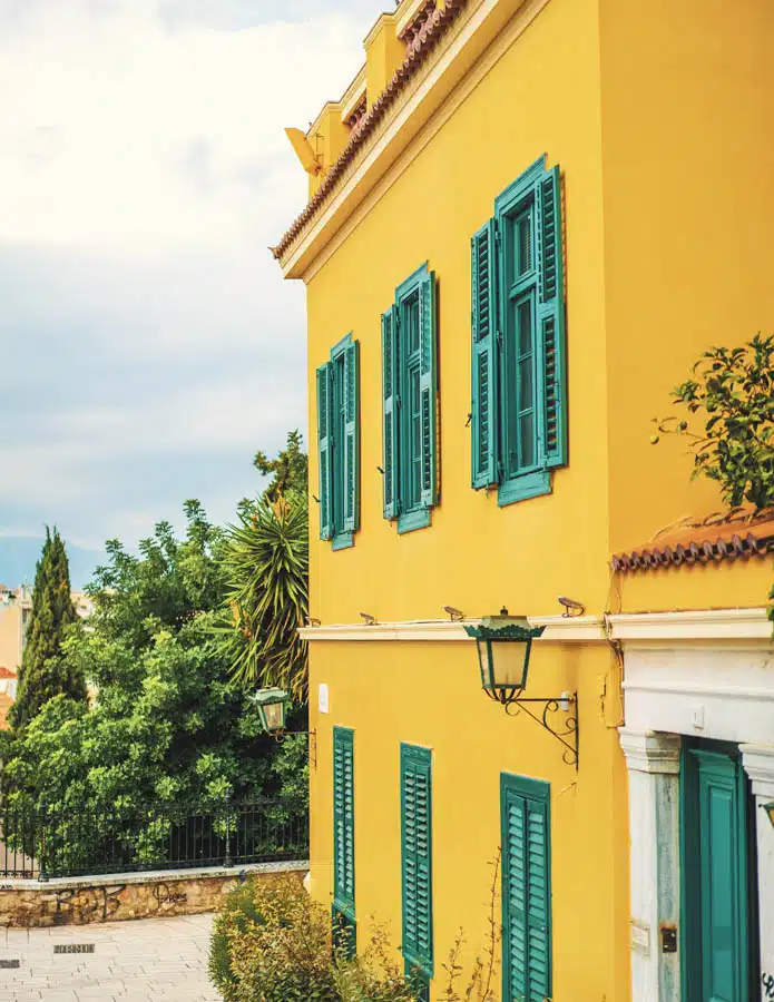 evan-wise-Ekvh7FlBHHc-unsplash-720x900 A sign on the side of a building