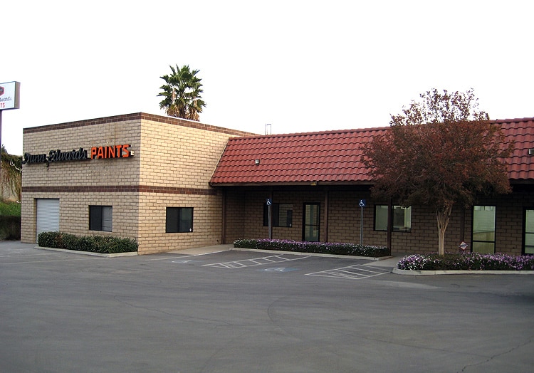 Dunn-Edwards Paint Store in Riverside CA 92506