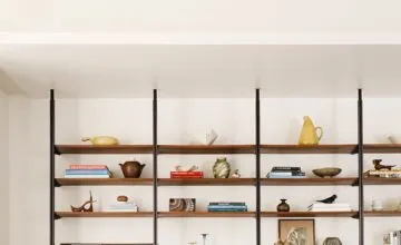 A living room filled with lots of furniture